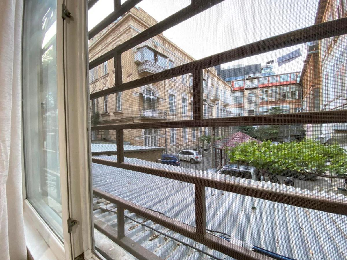 Freedom Square Apartment Tbilisi Esterno foto
