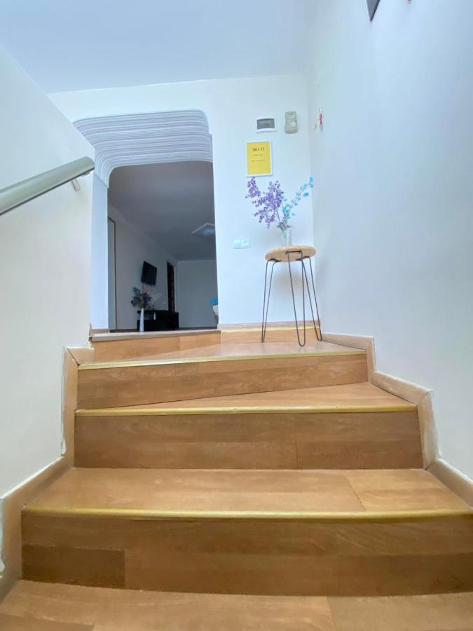 Freedom Square Apartment Tbilisi Esterno foto