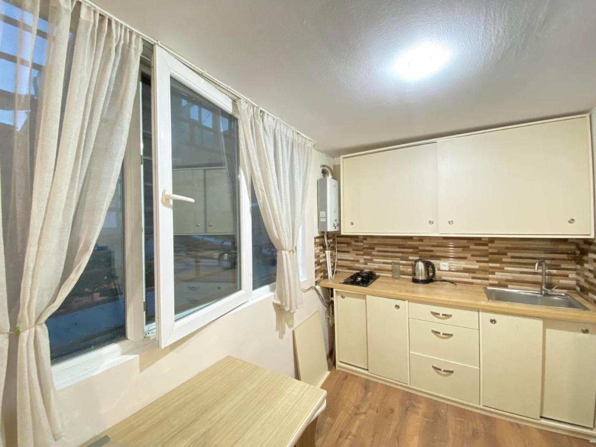 Freedom Square Apartment Tbilisi Esterno foto